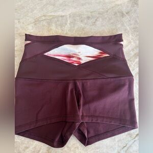 Lululemon Boogie Reversible shorts!